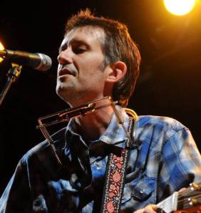 09. Ronnie Fauss - I Can't Make You Happy