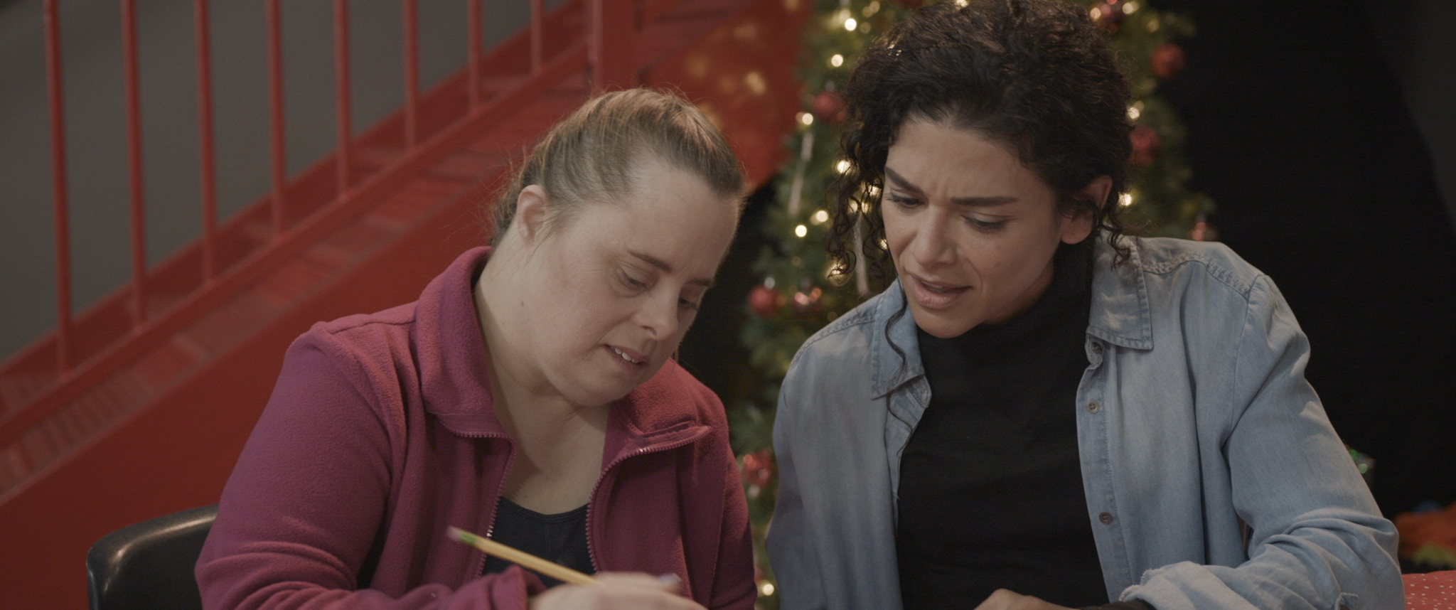 Sunday Matinee: Carol of the Bells [Film] | TRAINWRECK'D SOCIETY